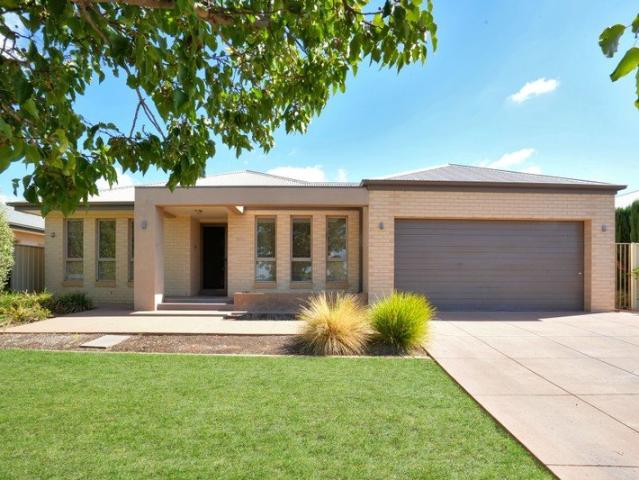Villa for sale in Griffith, New South Wales