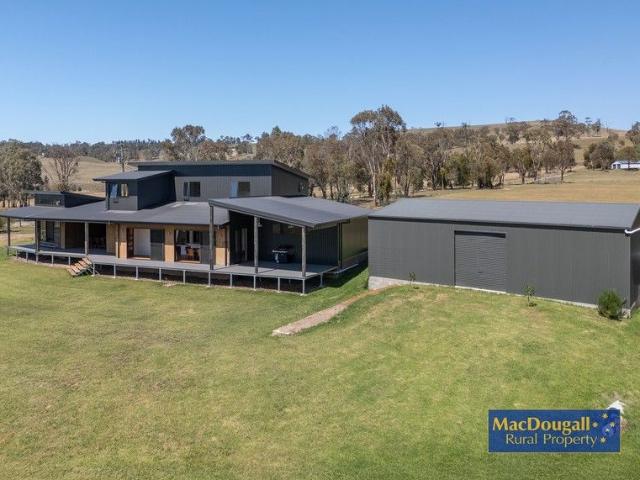 Cottage for sale in Abington, New South Wales