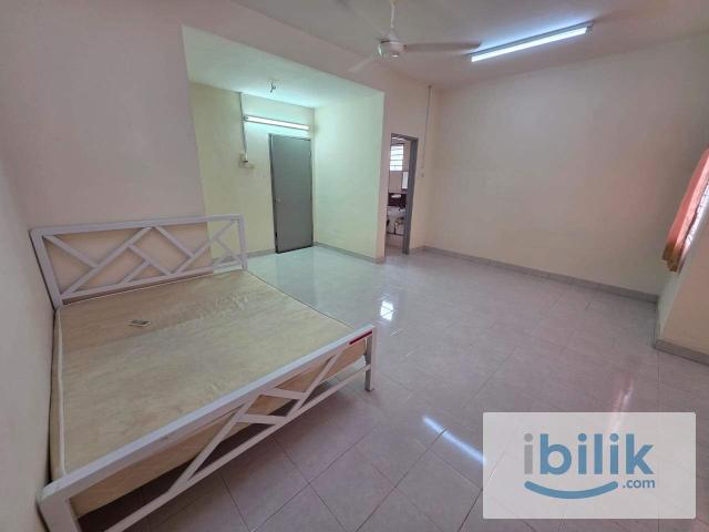 Room for rent in Seksyen 32, Shah Alam