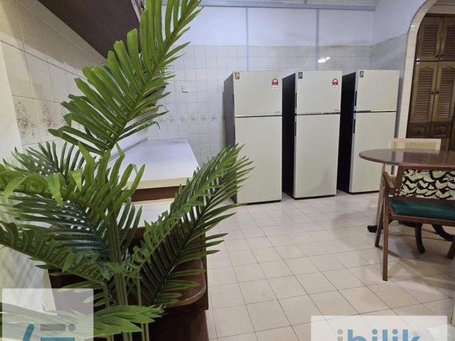 Room for rent in Petaling, Damansara Damai