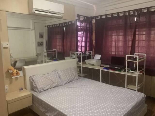 Room for rent in Senoko, Singapore