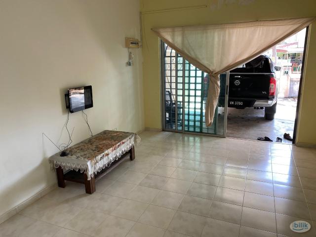 Room for rent in Malaka