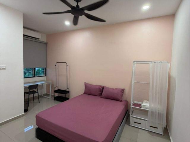 Room for rent in PJU 6, Petaling Jaya
