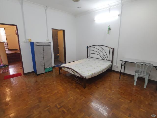Room for rent in Petaling, Damansara Damai