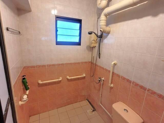 Room for rent in Wenya, Singapore