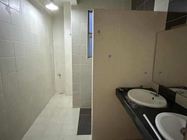 Room for rent in Petaling, Alam Impian