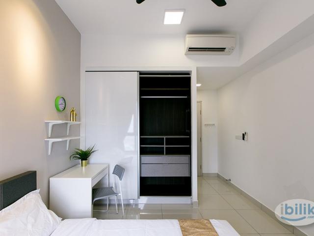 Room for rent in Petaling, Alam Impian