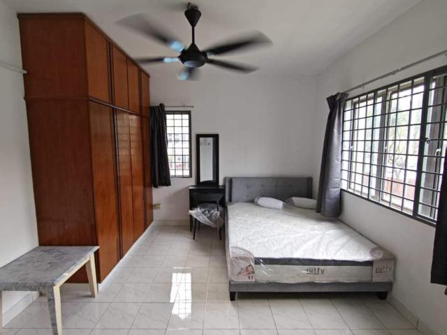 Room for rent in Country Heights Damansara, Kuala Lumpur