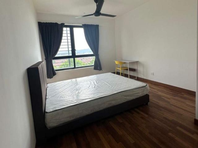 Room for rent in Petaling, Alam Impian