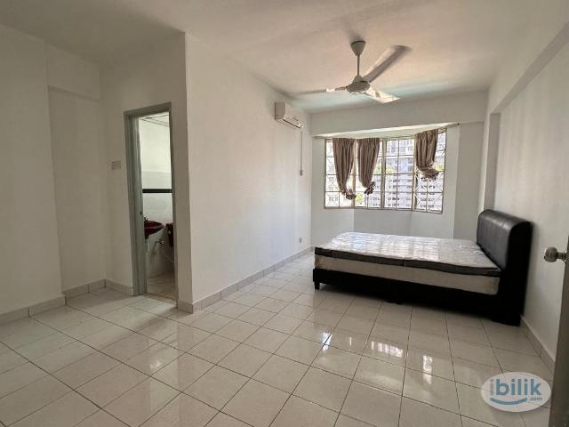 Room for rent in SS 7, Petaling Jaya