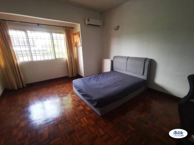 Room for rent in Petaling, Damansara Damai
