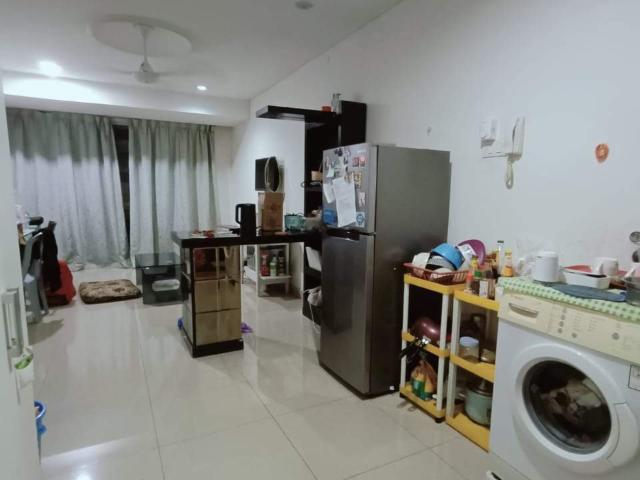 Room for rent in Petaling, Alam Impian
