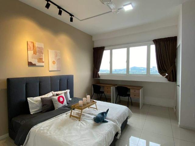 Room for rent in Petaling, Alam Impian