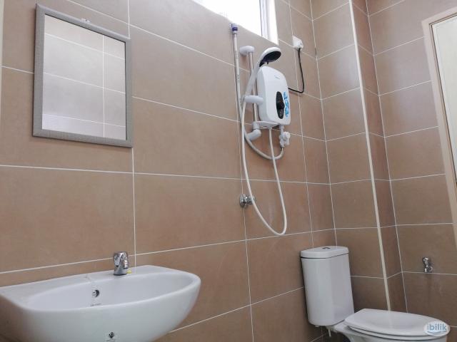 Room for rent in Wellesley, Penang