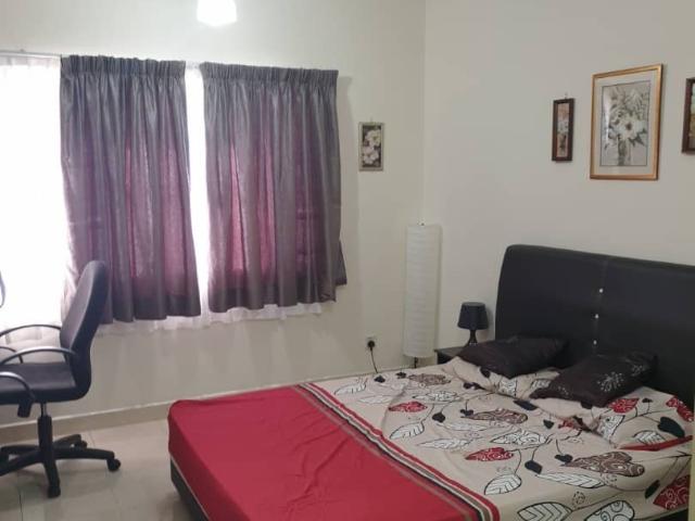 Room for rent in PJU 6, Petaling Jaya
