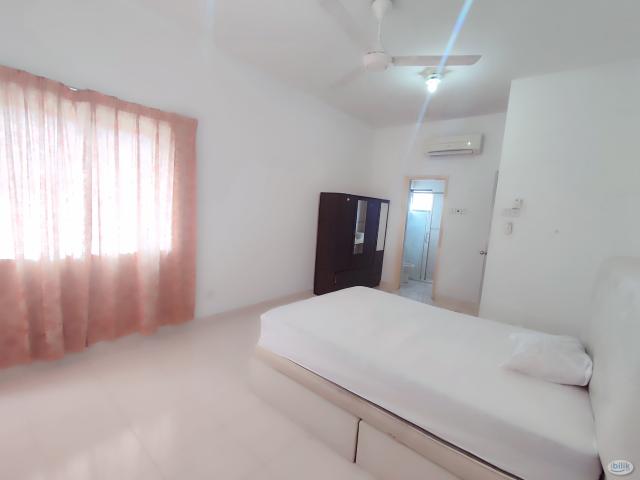 Room for rent in Petaling, Damansara Damai