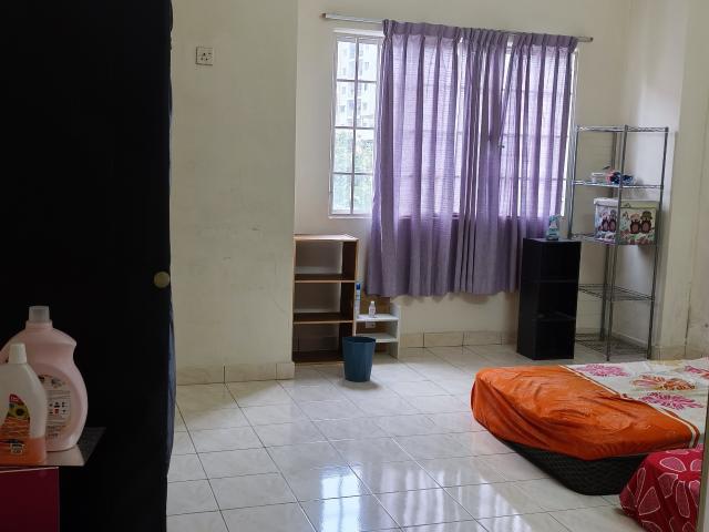 Room for rent in Country Heights Damansara, Kuala Lumpur