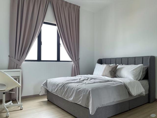 Room for rent in Petaling, Alam Impian