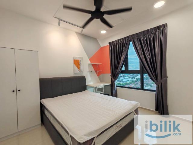 Room for rent in Petaling, Alam Impian
