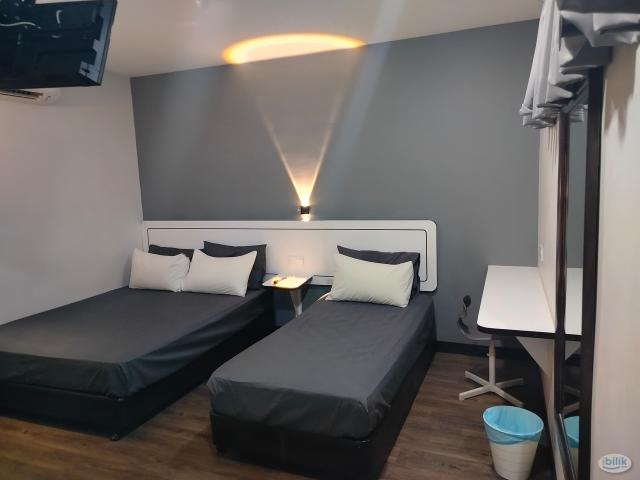 Room for rent in Petaling, Alam Impian
