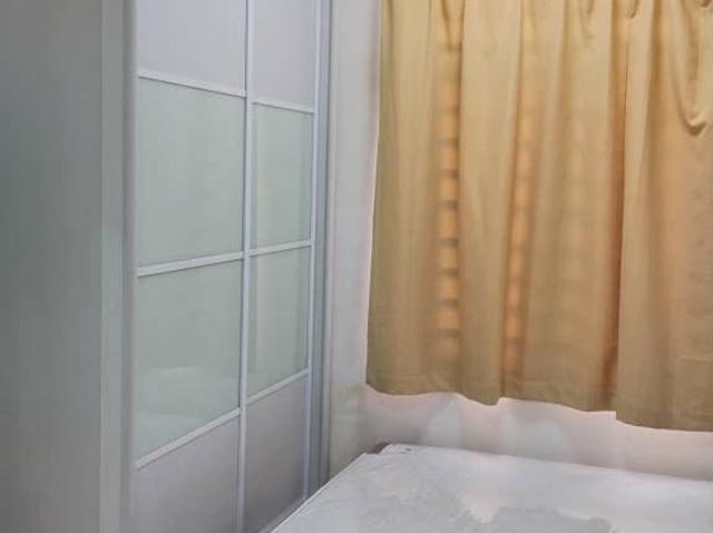 Room for rent in Kampung Tersusun Sungai Ara, George Town