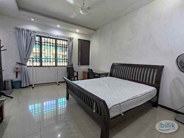 Room for rent in Georgetown, Penang