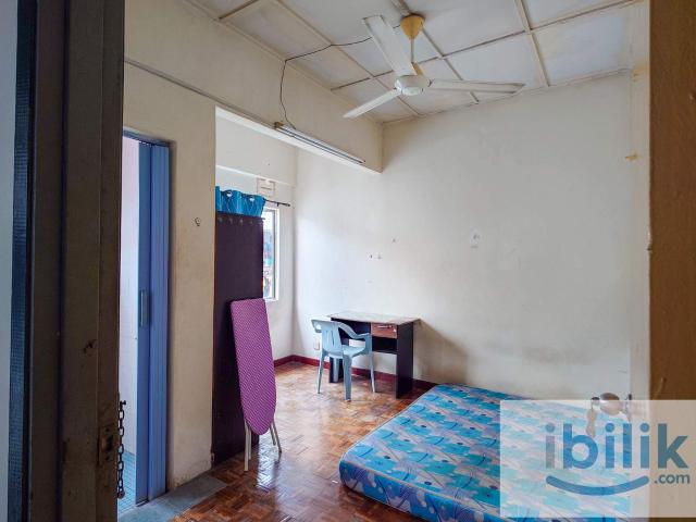 Room for rent in Seri Kembangan, Majlis Bandaraya Subang Jaya