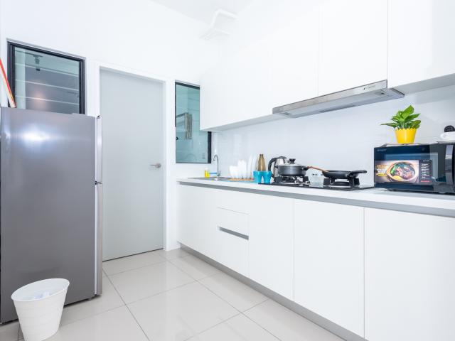 Room for rent in Petaling, Alam Impian