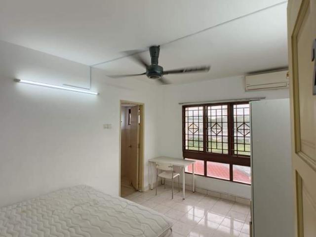 Room for rent in Petaling, Damansara Damai