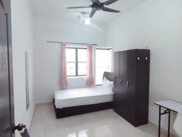 Room for rent in Petaling, Damansara Damai