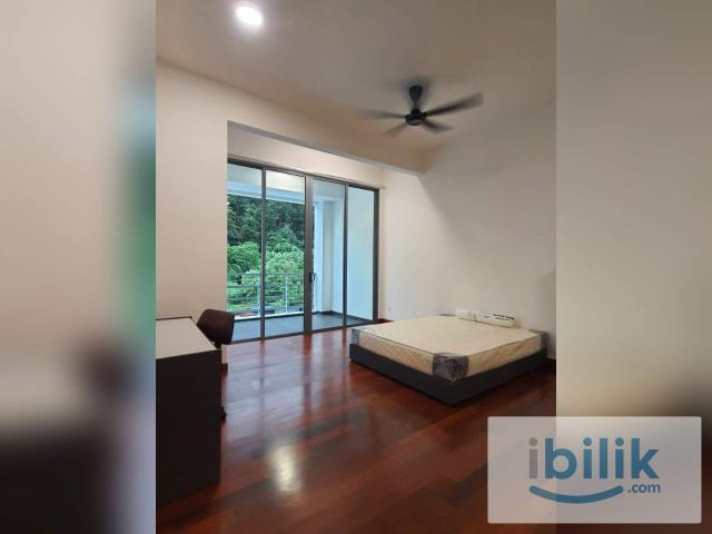 Room for rent in Kampung Tersusun Sungai Ara, George Town