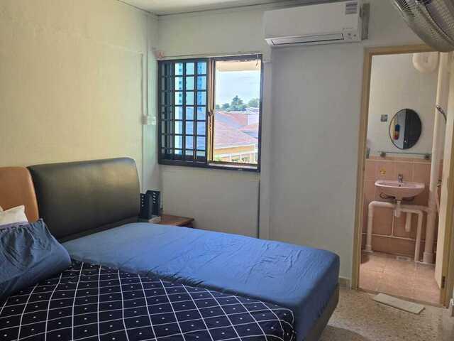 Room for rent in Thomson