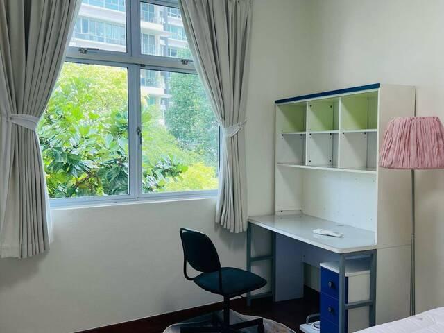 Room for rent in Pasir Ris Central, Singapore