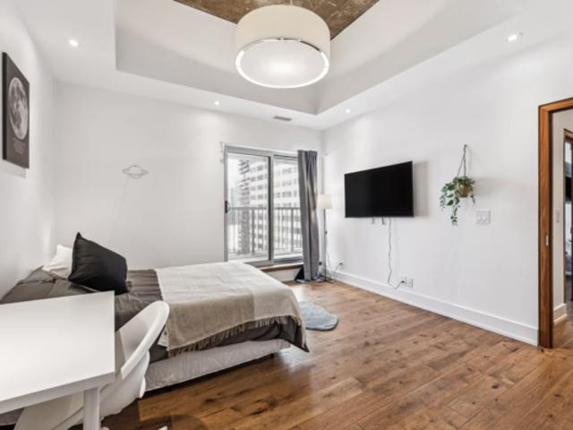 Room for rent in Toronto, Ontario