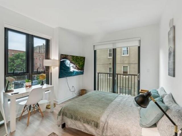 Room for rent in Vancouver, British Columbia