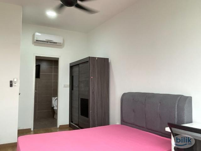 Room for rent in Petaling, Alam Impian