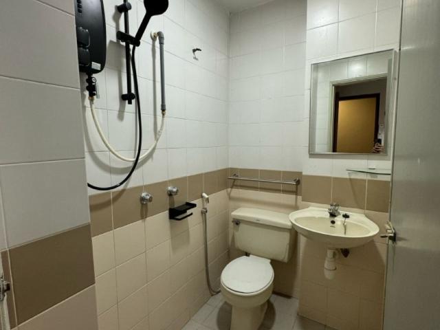 Room for rent in Country Heights Damansara, Kuala Lumpur