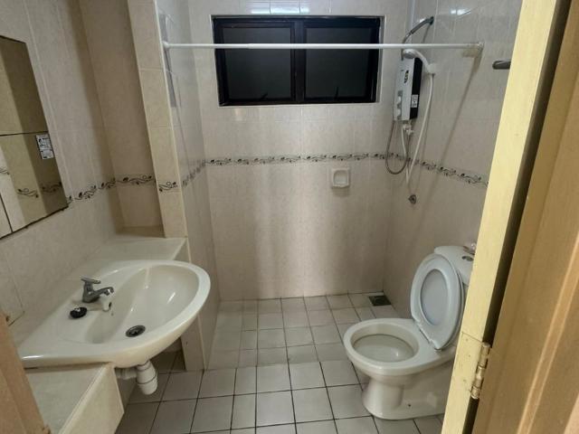 Room for rent in Petaling, Damansara Damai