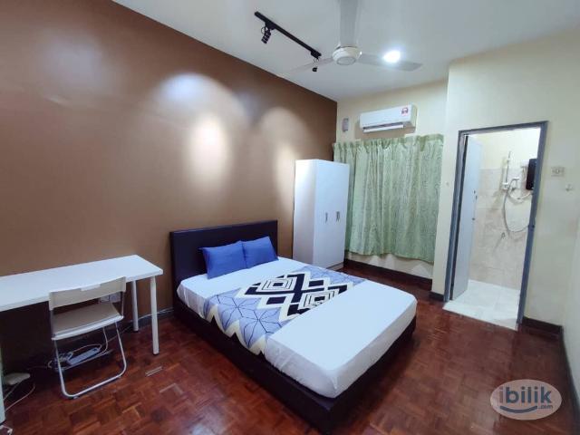 Room for rent in Petaling, Damansara Damai