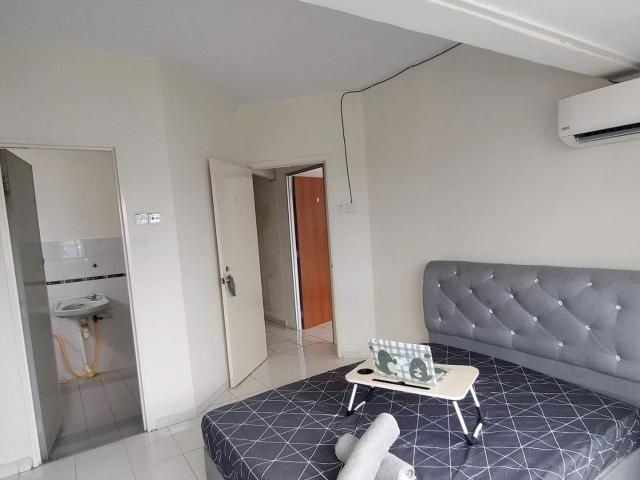 Room for rent in Country Heights Damansara, Kuala Lumpur