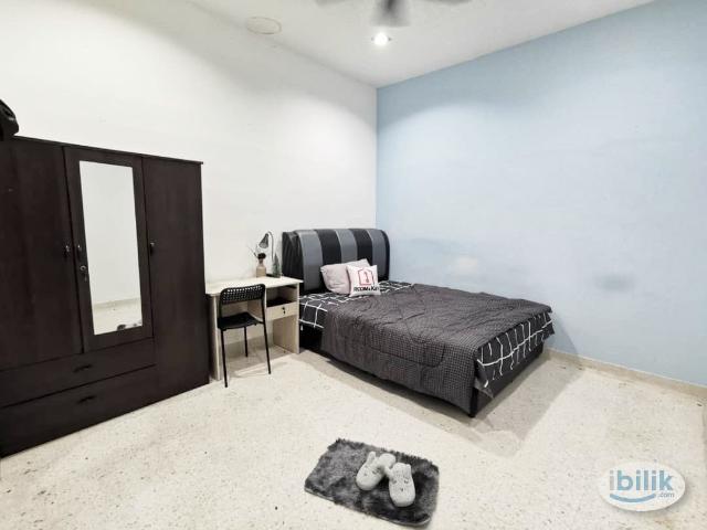 Room for rent in Petaling, Damansara Damai