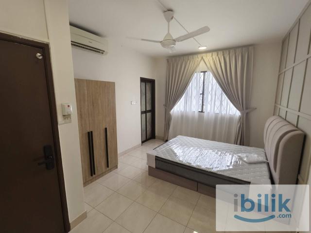 Room for rent in PJU 6, Petaling Jaya