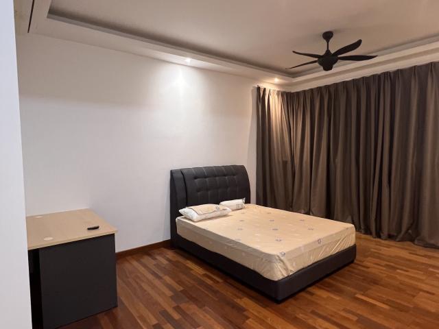 Room for rent in Kampung Tersusun Sungai Ara, George Town