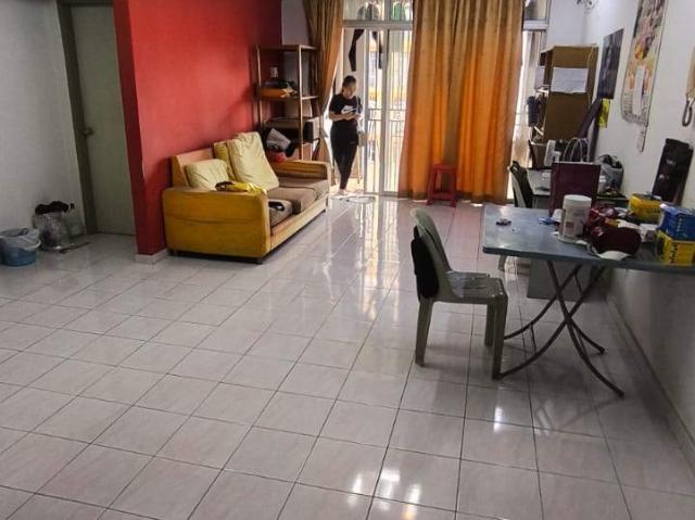 Room for rent in Country Heights Damansara, Kuala Lumpur