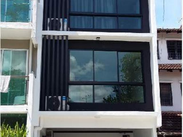 Room for rent in Country Heights Damansara, Kuala Lumpur