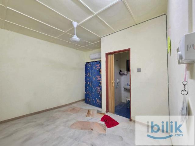 Room for rent in Langat, Selangor
