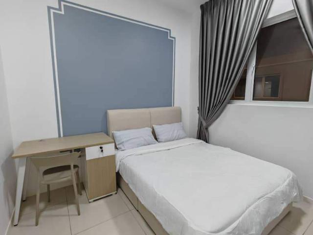 Room for rent in Petaling, Alam Impian