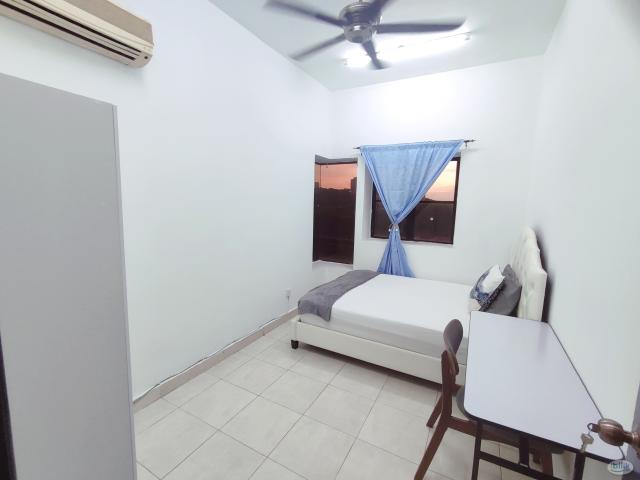 Room for rent in Petaling, Damansara Damai