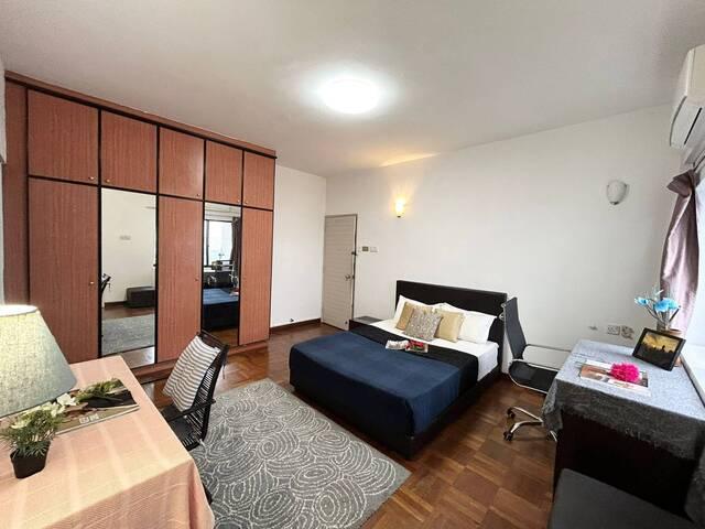 Room for rent in Telok Blangah
