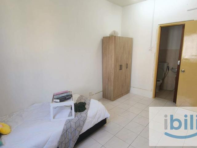 Room for rent in Country Heights Damansara, Kuala Lumpur